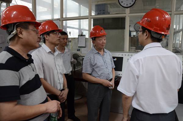 南海創建全國知名品牌示范區驗收組蒞臨我司考察