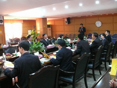 市、區地稅領導到公司調研