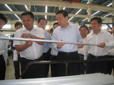 江蘇省省長(zhǎng)來(lái)我公司視察工作