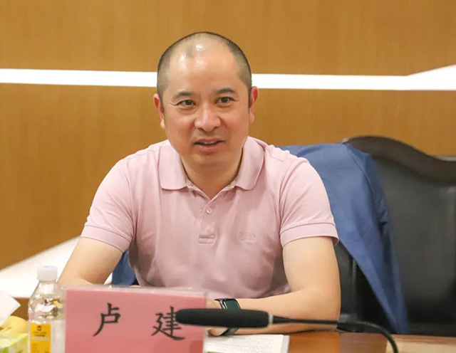 為企業發展提供優質服務，是協會的頭等大事