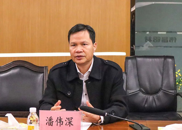 參觀交流之后，領導們對我司的各項生產運營情況表示贊賞