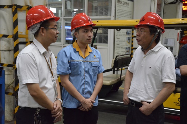 中國有色金屬工業協會文獻軍副會長及濱州市崔洪剛副市長等領導蒞臨我司考察